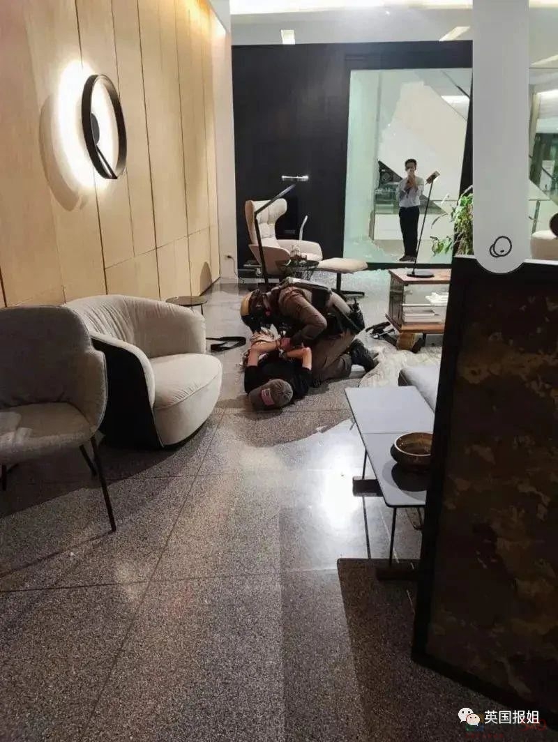 泰国枪击案14岁凶手曝光！读私立名校学费超贵，杀人前靶场疯狂训练状态恐怖！764 / 作者:儿时的回忆 / 帖子ID:310843