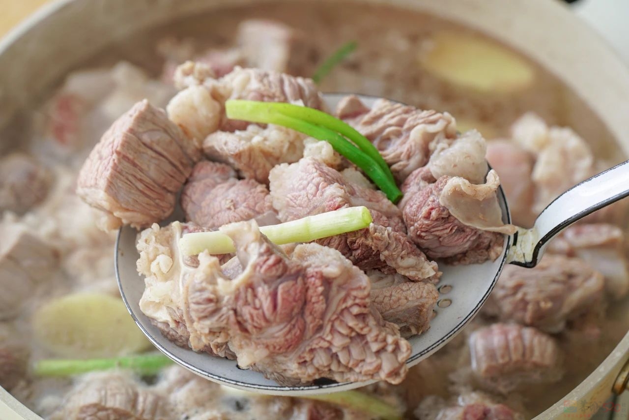 亲妈级炖牛肉教程，吃一个假期都不腻，舌头都快化了。314 / 作者:爱生活爱美食 / 帖子ID:311159