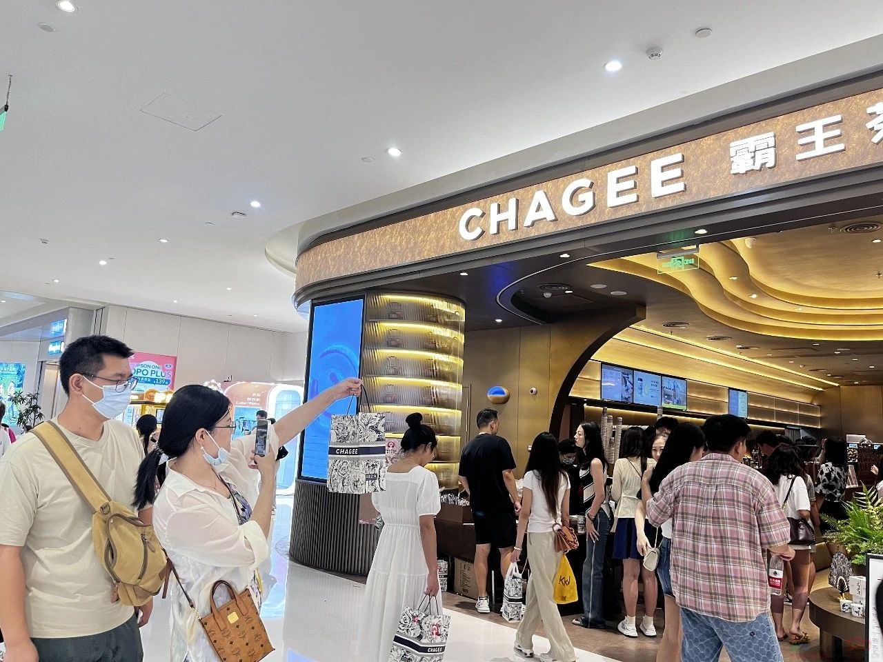 茶颜悦色没赚到的钱，霸王茶姬赚了251 / 作者:儿时的回忆 / 帖子ID:312742