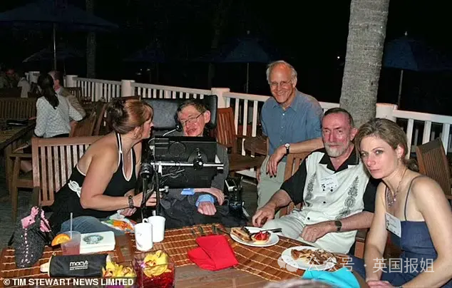 霍金也去“萝莉岛”？淫魔富豪案公开劲爆名单，欧美权贵顶层上百名流都榜上有名！867 / 作者:放眼看世界 / 帖子ID:312988