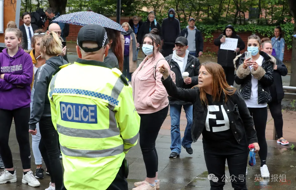 19岁女孩遭多次暴力侵犯，反被判刑8年半？真相反转震撼英国：她故意用铁锤砸自己编故事！696 / 作者:放眼看世界 / 帖子ID:313312