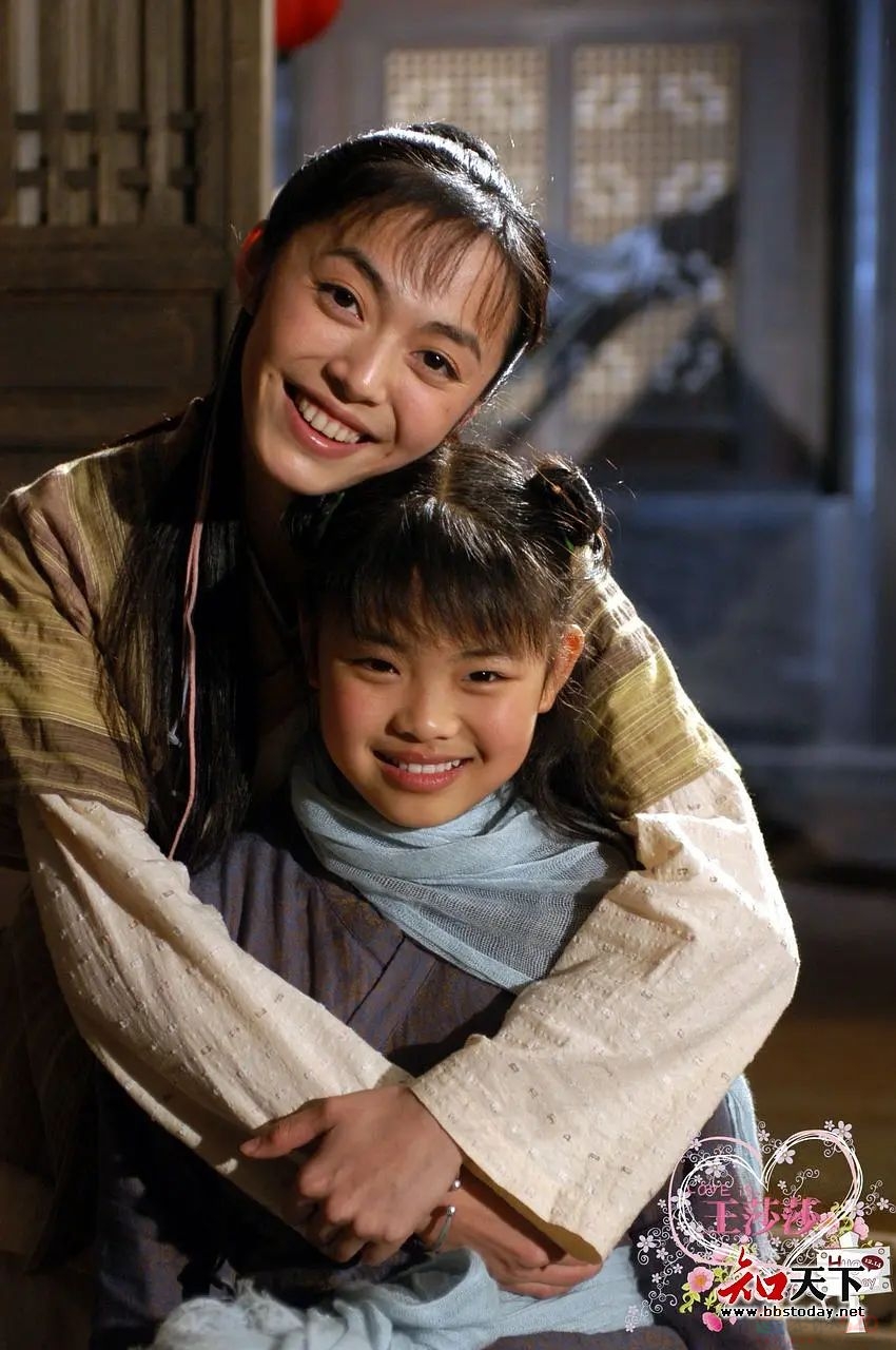 “最丑童星”整容式近照曝光！莫小贝都32岁了，我还在拿《武林外传》当电子榨菜……378 / 作者:儿时的回忆 / 帖子ID:313429