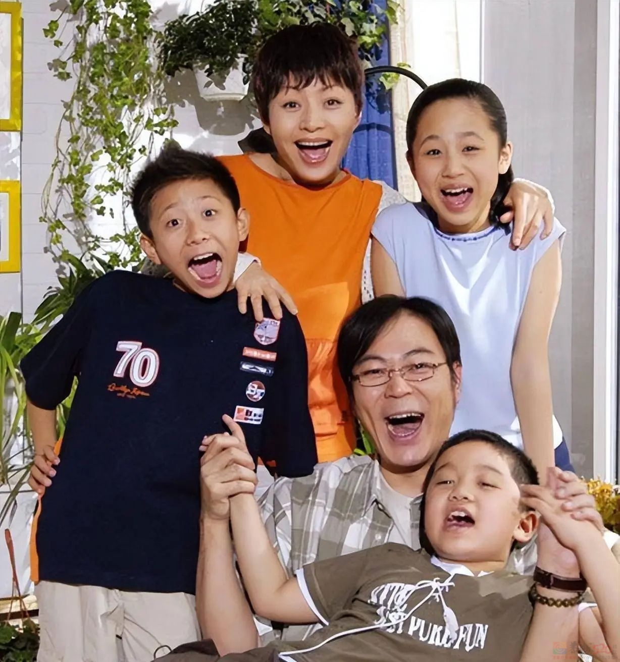 “最丑童星”整容式近照曝光！莫小贝都32岁了，我还在拿《武林外传》当电子榨菜……430 / 作者:儿时的回忆 / 帖子ID:313429