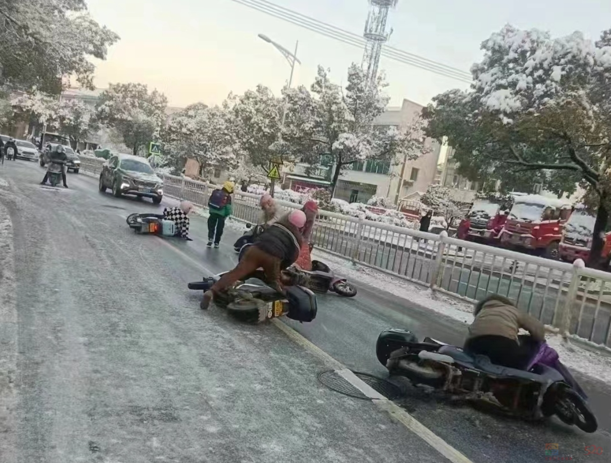 南方冻雨终于上热搜，这两天湖北人硬扛的样子太难了436 / 作者:儿时的回忆 / 帖子ID:313501