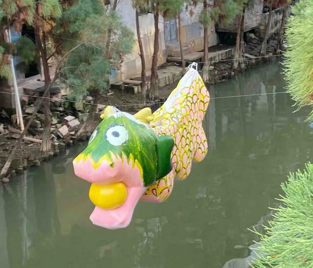 笑傻了，现在每个城市地标都有一条丑爆的龙704 / 作者:儿时的回忆 / 帖子ID:313567