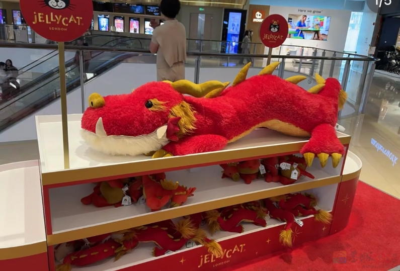 笑傻了，现在每个城市地标都有一条丑爆的龙871 / 作者:儿时的回忆 / 帖子ID:313567