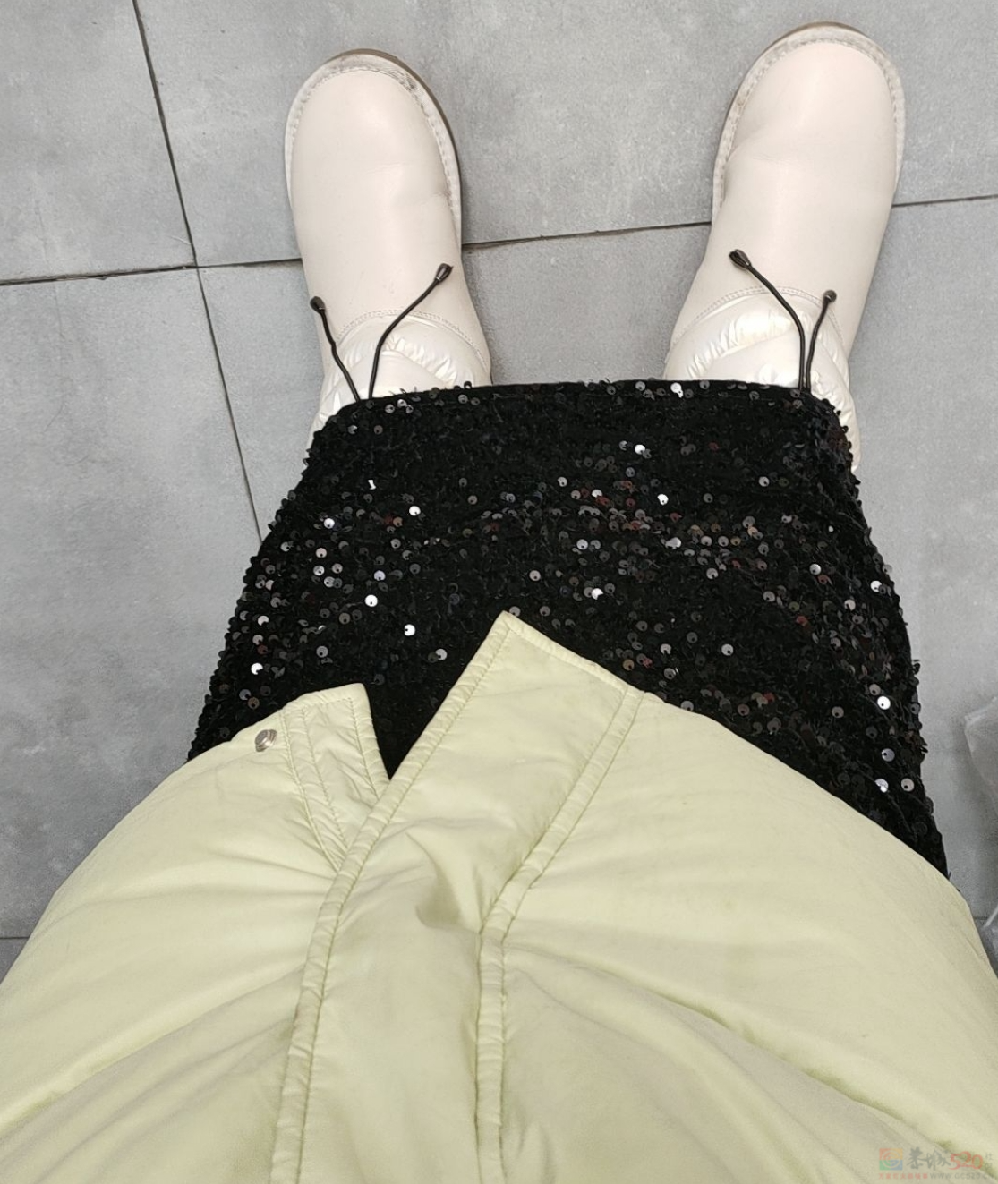 打工人争相比拼的“上班恶心穿搭”，一个比一个能逼疯老板647 / 作者:儿时的回忆 / 帖子ID:313893