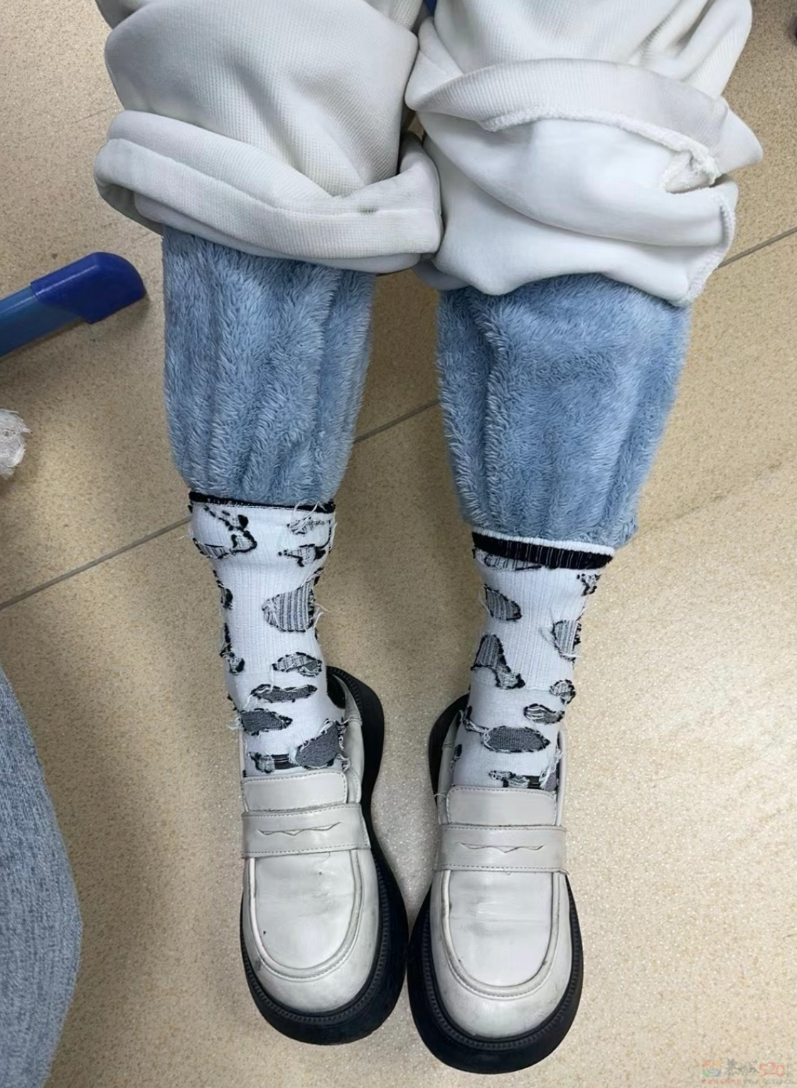 打工人争相比拼的“上班恶心穿搭”，一个比一个能逼疯老板293 / 作者:儿时的回忆 / 帖子ID:313893