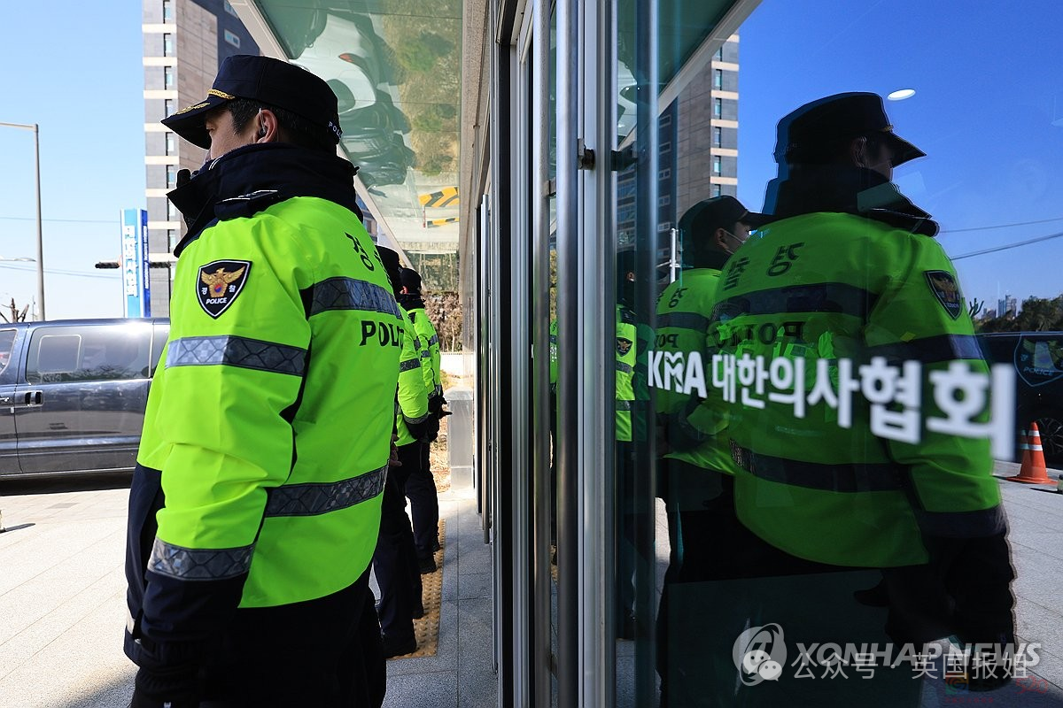 韩国政府与医生彻底决裂？或强迫罢工医生服兵役，2万医生将上街：破罐破摔病人死就死！325 / 作者:放眼看世界 / 帖子ID:313961