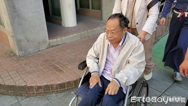 比电影还恐怖！《周处除三害》原型洗脑200少女做后宫，还徒手戳瞎学员双眼？129 / 作者:放眼看世界 / 帖子ID:314159