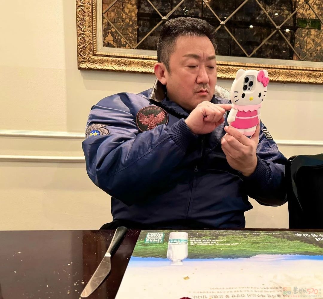 53岁韩国猛男一夜爆火，被中国网友捧为头像界顶流：太管用了！443 / 作者:放眼看世界 / 帖子ID:314309