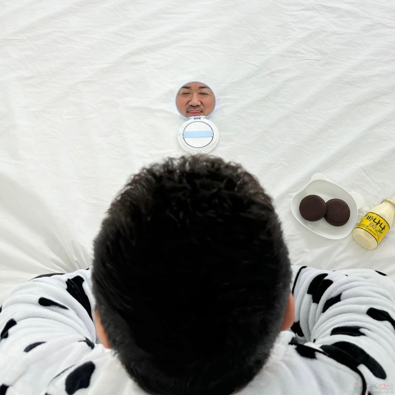 53岁韩国猛男一夜爆火，被中国网友捧为头像界顶流：太管用了！425 / 作者:放眼看世界 / 帖子ID:314309