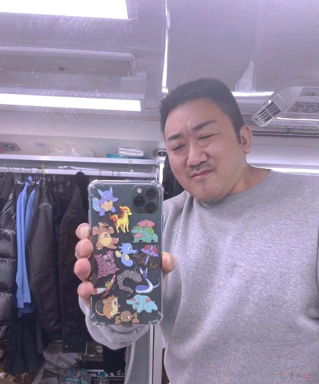 53岁韩国猛男一夜爆火，被中国网友捧为头像界顶流：太管用了！693 / 作者:放眼看世界 / 帖子ID:314309