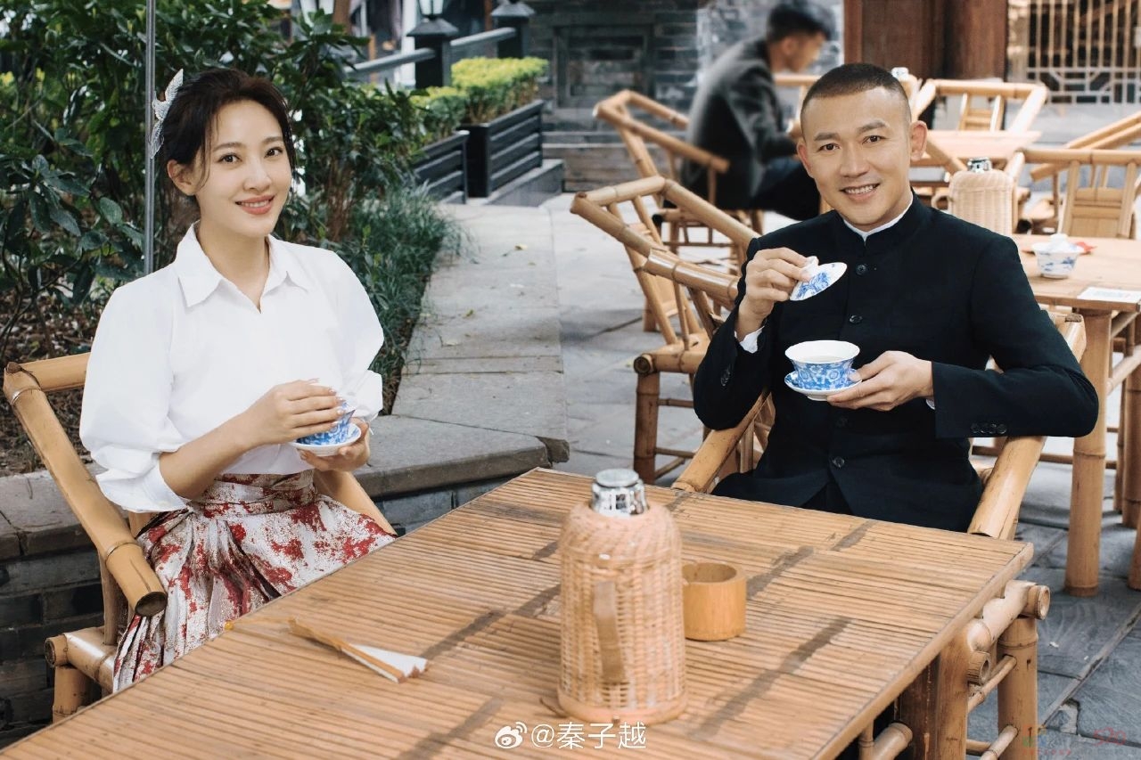 比李嘉欣还爽的内娱阔太：每月拿300万生活费，把老公当儿子哄……938 / 作者:儿时的回忆 / 帖子ID:314566