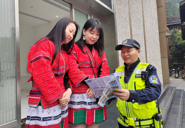 欢乐“广西三月三”，桂林交警护航保平安729 / 作者:尹以为荣 / 帖子ID:314636
