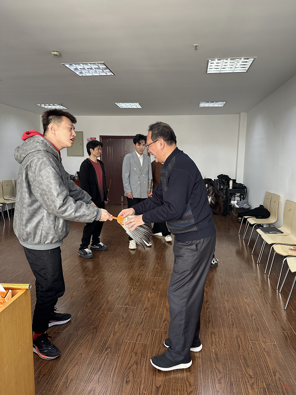 “60岁，我开始演微短剧”875 / 作者:儿时的回忆 / 帖子ID:314744