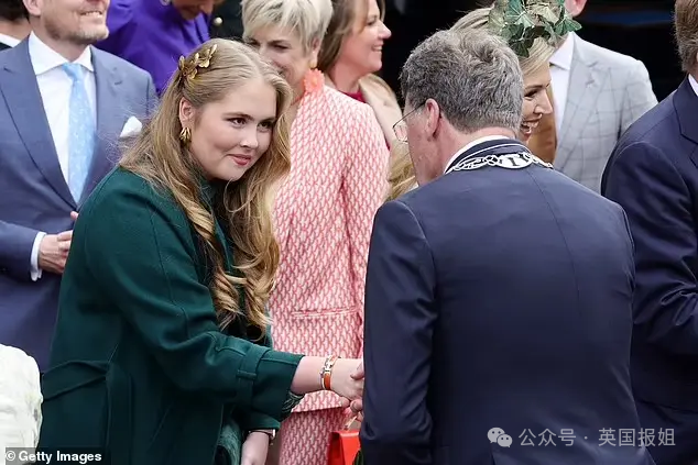 荷兰国王生日，全国大放假！亲民逗比一家五口带民众狂欢，三位公主福气长相超吸睛！888 / 作者:放眼看世界 / 帖子ID:314914