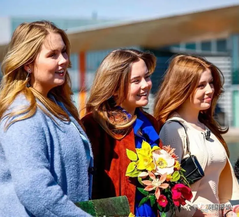 荷兰国王生日，全国大放假！亲民逗比一家五口带民众狂欢，三位公主福气长相超吸睛！225 / 作者:放眼看世界 / 帖子ID:314914