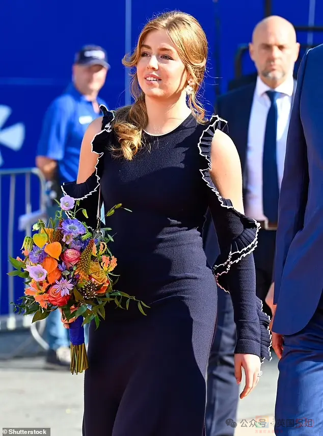 荷兰国王生日，全国大放假！亲民逗比一家五口带民众狂欢，三位公主福气长相超吸睛！0 / 作者:放眼看世界 / 帖子ID:314914