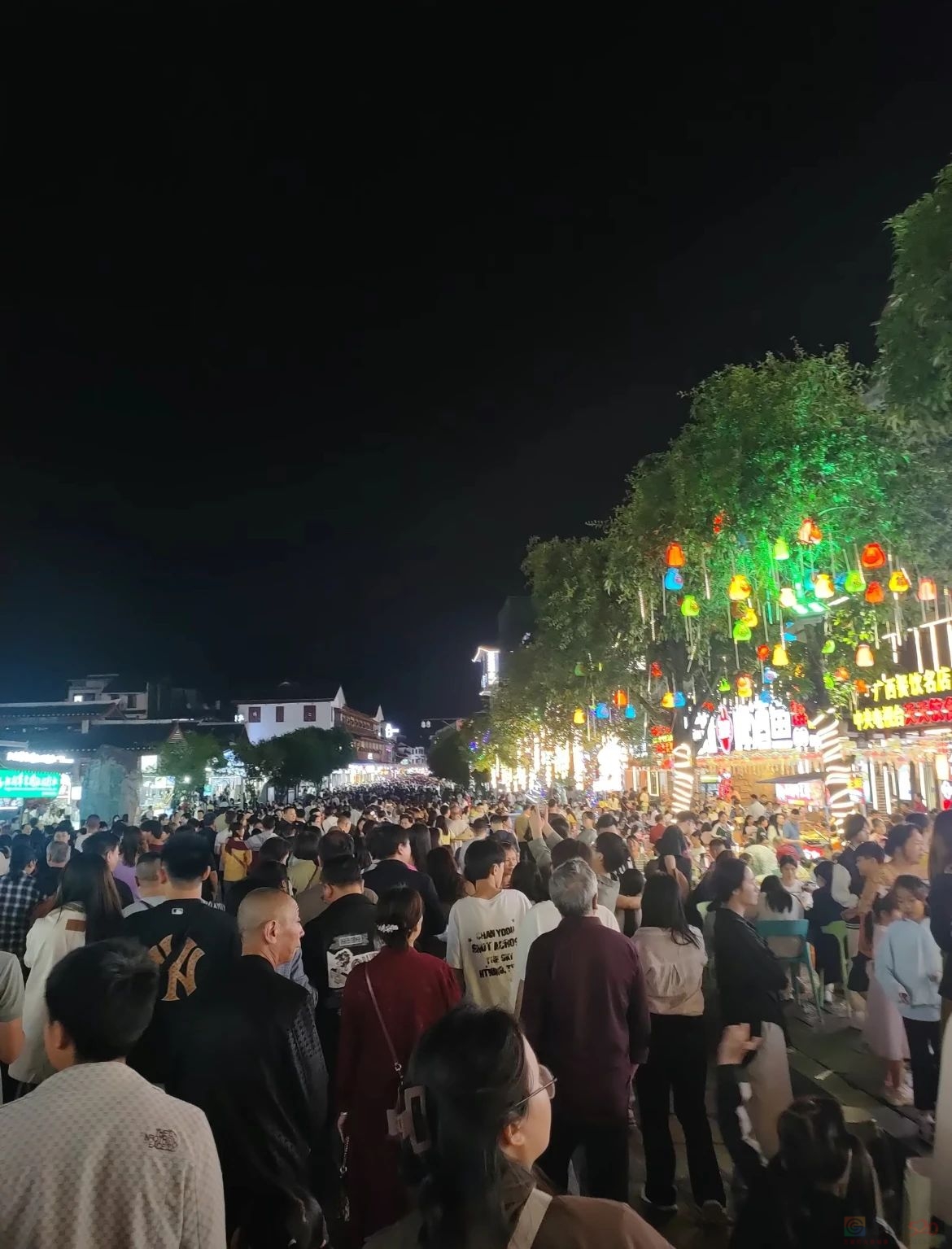 震撼直击！桂林大爆发685 / 作者:尹以为荣 / 帖子ID:314978