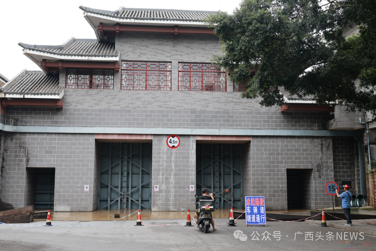 洪水侵袭广西！楼房被淹居民被困，桂林、柳州……挺住！545 / 作者:尹以为荣 / 帖子ID:315775