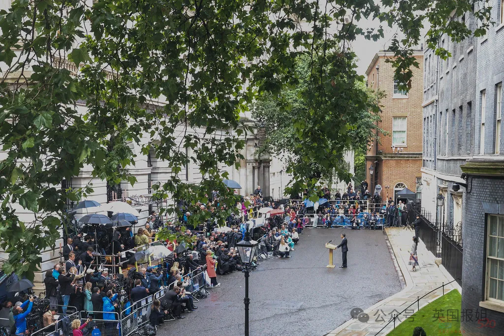 英国首相又跑了？！8年连换6个，最短44天？民众不在意：换谁都一样……28 / 作者:放眼看世界 / 帖子ID:316035
