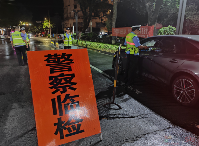 桂林交警周末三天查获130名酒驾司机 | 夏季行动18 / 作者:尹以为荣 / 帖子ID:316083