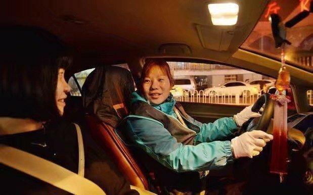 乘客要求多送一段，司机应不应该配合?996 / 作者:论坛小编01 / 帖子ID:316723