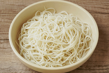 麻烦大家停一下手上的工作来呲溜这一口好吃的。949 / 作者:爱生活爱美食 / 帖子ID:317031