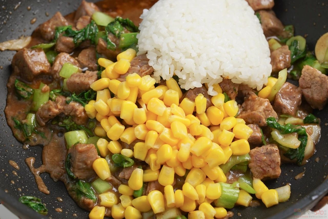 炒饭这么做，勺都差点吃掉。685 / 作者:爱生活爱美食 / 帖子ID:317041