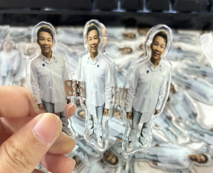 “钱包三折叠怎么折都没钱”，三折叠成今年最好笑的自嘲梗了7 / 作者:儿时的回忆 / 帖子ID:317625