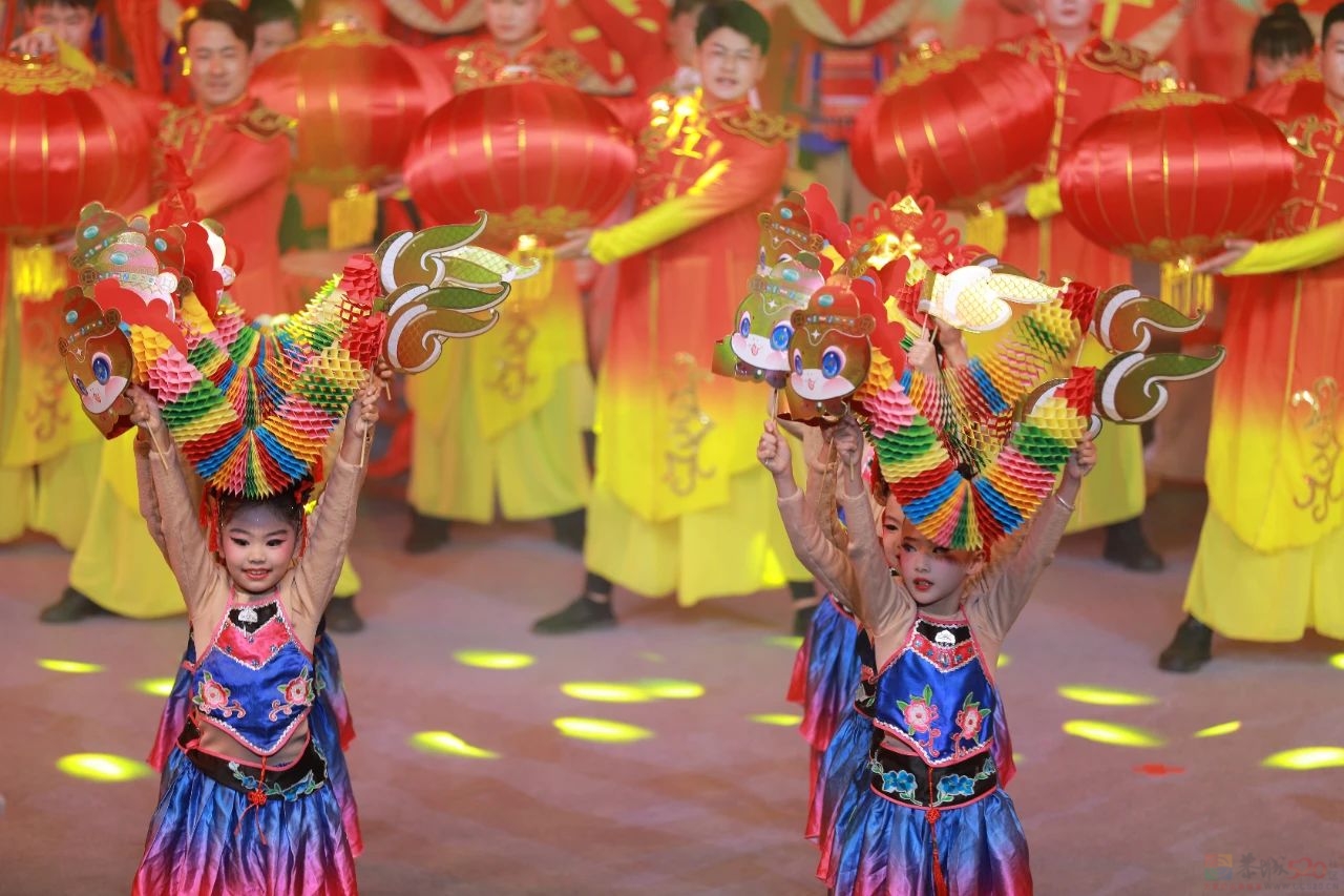 金蛇献瑞 美丽瑶乡 恭城2025年春节联欢晚会精彩上演289 / 作者:论坛小编01 / 帖子ID:318672