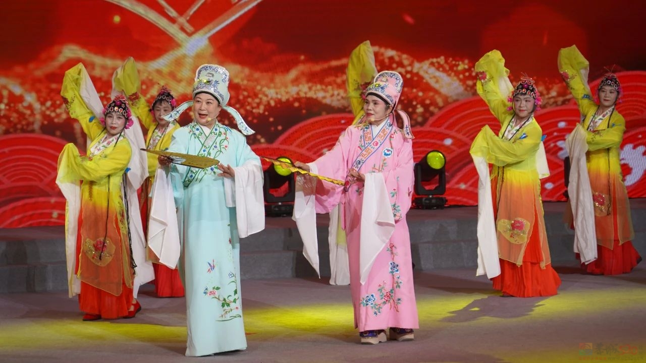 金蛇献瑞 美丽瑶乡 恭城2025年春节联欢晚会精彩上演83 / 作者:论坛小编01 / 帖子ID:318672