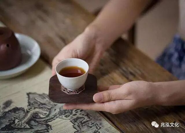 会客敬茶时的一些小礼节分享381 / 作者:时间果 / 帖子ID:321281