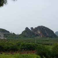 手机环绕龟山拍摄