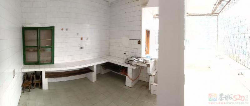 出租：三房一厅一厨一卫（带部分家电家具）
地址：物资局大院（老车站附近 ...206 / 作者:中年大叔 / 帖子ID:320822