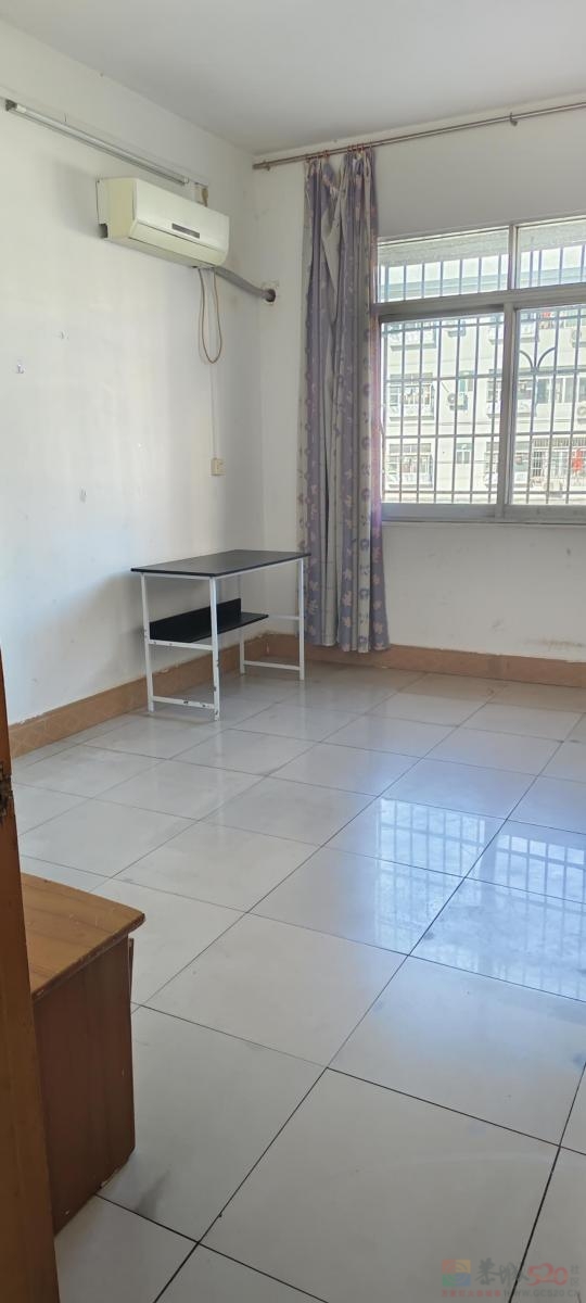 位于城中西路印山街口，三室两厅一厨一卫，110cm?，交通、购物、休闲、停车 ...673 / 作者:春姑娘 / 帖子ID:320803