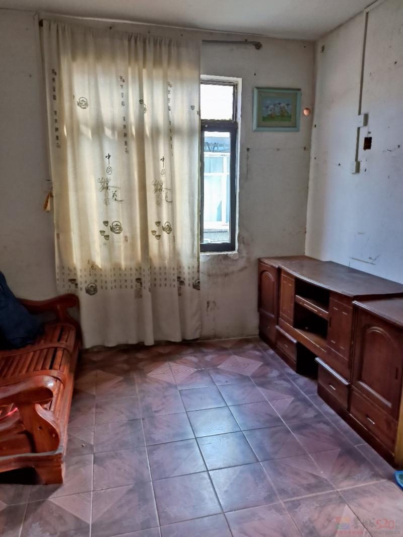 恭城老车站附近房屋出租:两室一厅一厨一卫，带阳台可以晒衣服，楼下可以停 ...857 / 作者:拼搏奋斗58 / 帖子ID:320811