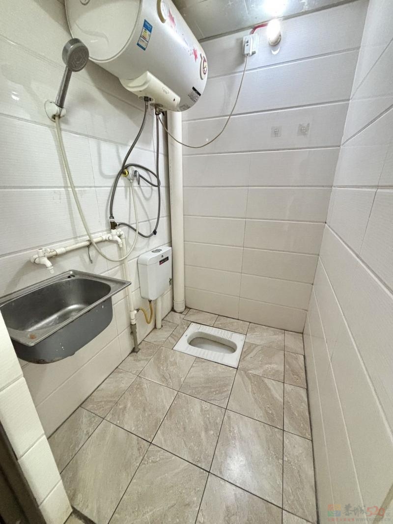 24米街一房一厅出租，带空调热水器，拎包入住997 / 作者:周周43 / 帖子ID:320845