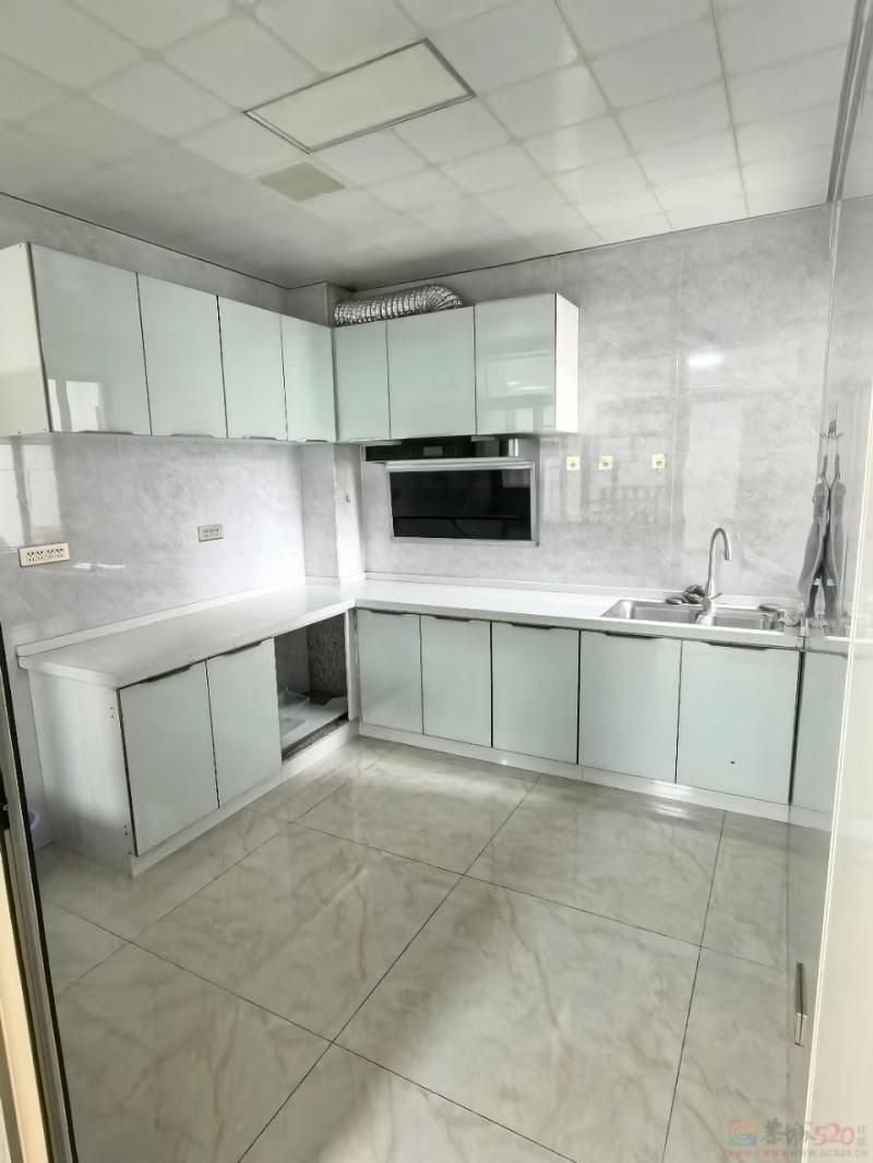 恭城瑶族自治县文武大厦电梯房出租！4房二厅二卫！带全新空调，床 衣柜 拎 ...275 / 作者:A线材批发2D32B / 帖子ID:320875