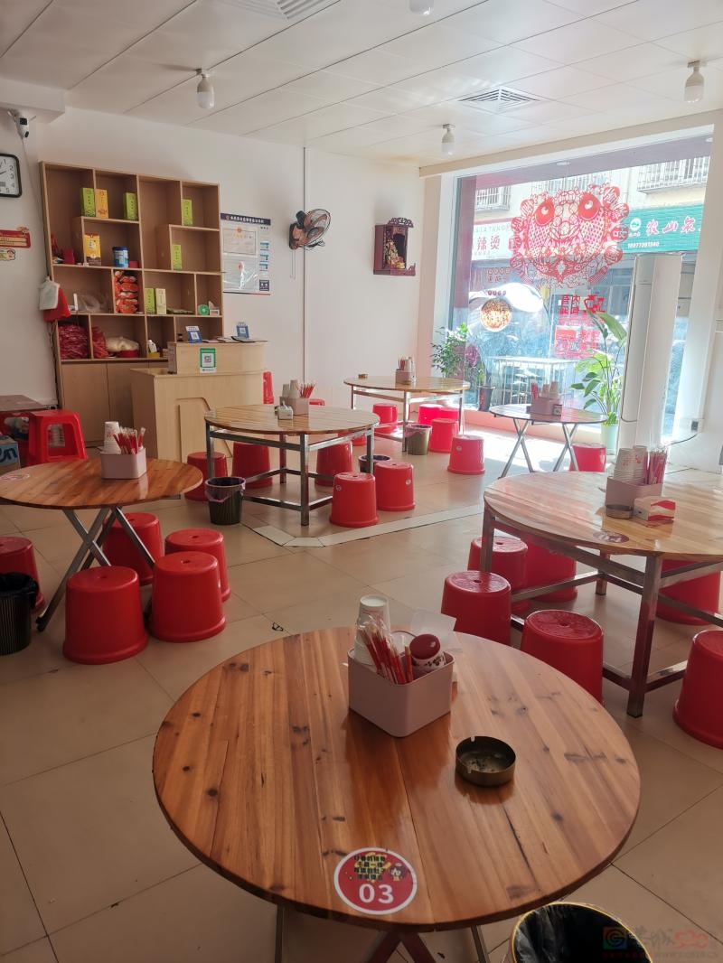 给钱就转！现低价转让营业中大排档，黄金地段，客源稳定，内有包厢，空调， ...835 / 作者:飗昕 / 帖子ID:320905