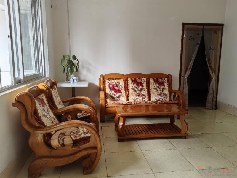 出租，茶南路防疫站院子步梯二楼，三房两厅两卫一厨双阳台，家具家电齐全， ...625 / 作者:水珠 / 帖子ID:320908