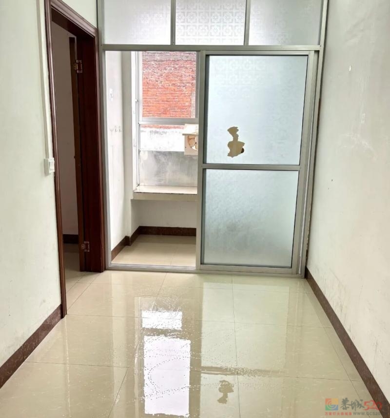 拱辰东路6巷29号（菜市场大参林药店路口往下走） ?单间配套出租 价格300-4 ...756 / 作者:李琳Dossen / 帖子ID:320927