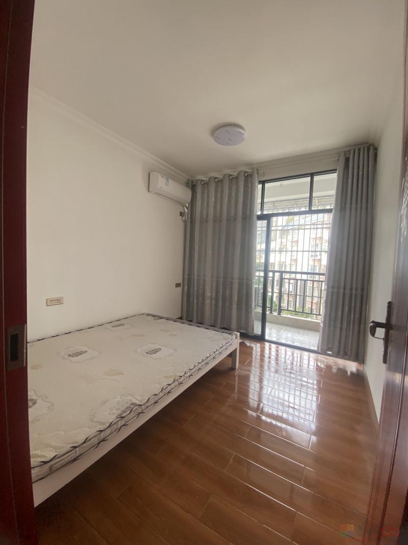 恭城天和超市旁边，文武大厦电梯新房出租，四房两厅两卫！有床有沙发热水器 ...375 / 作者:A线材批发2D32B / 帖子ID:321047