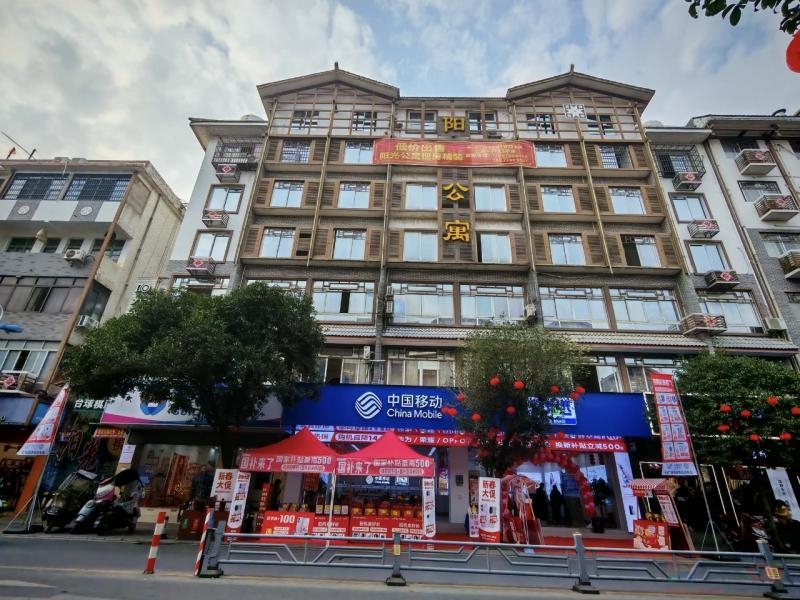 店长2名      综合工资7000-11000
主管2名      综合工资5000-9000
前台20 ...620 / 作者:Dan166200 / 帖子ID:321223