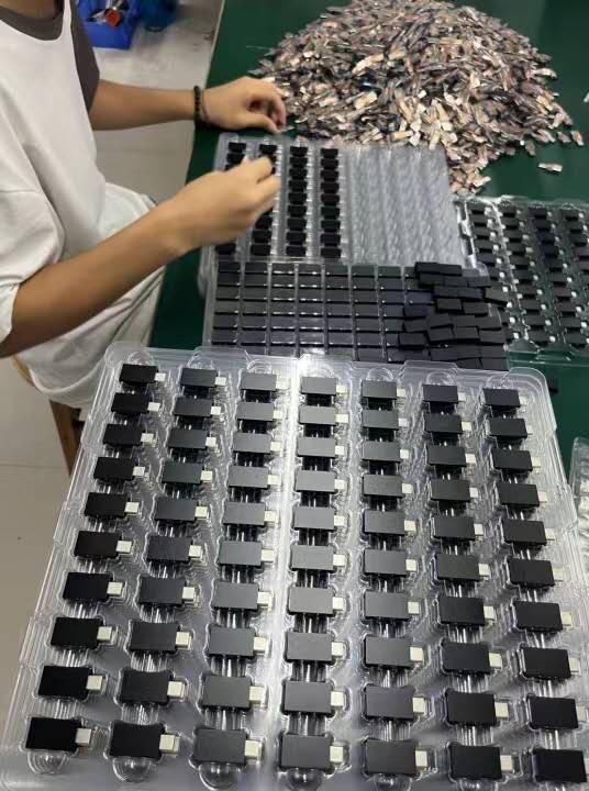 广西本地实体电子配件厂大量产品散件组装订单外包生产：如开关、微型配件、 ...693 / 作者:外发部覃女士 / 帖子ID:321118