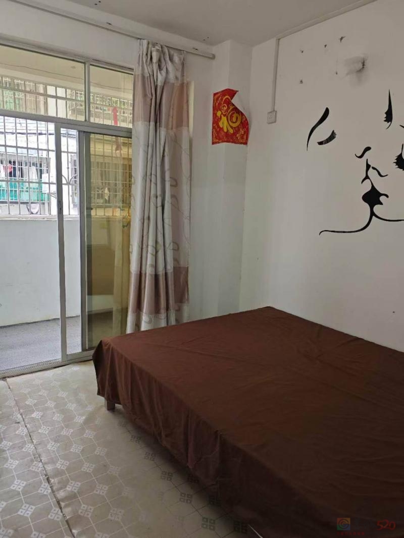 茶东路1房1厅1厨1卫出租，环境安静，交通便利，停车方便，有意者电话联系。 ...196 / 作者:秋天哥8 / 帖子ID:321151