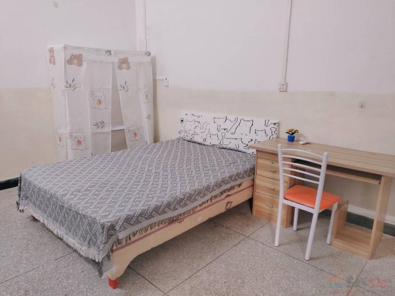 在县医院旁边，房间没有厨房，在院子里面，方便停电动车充电，350/月。空调 ...376 / 作者:^ΦωΦ^24K纯糖 / 帖子ID:321163