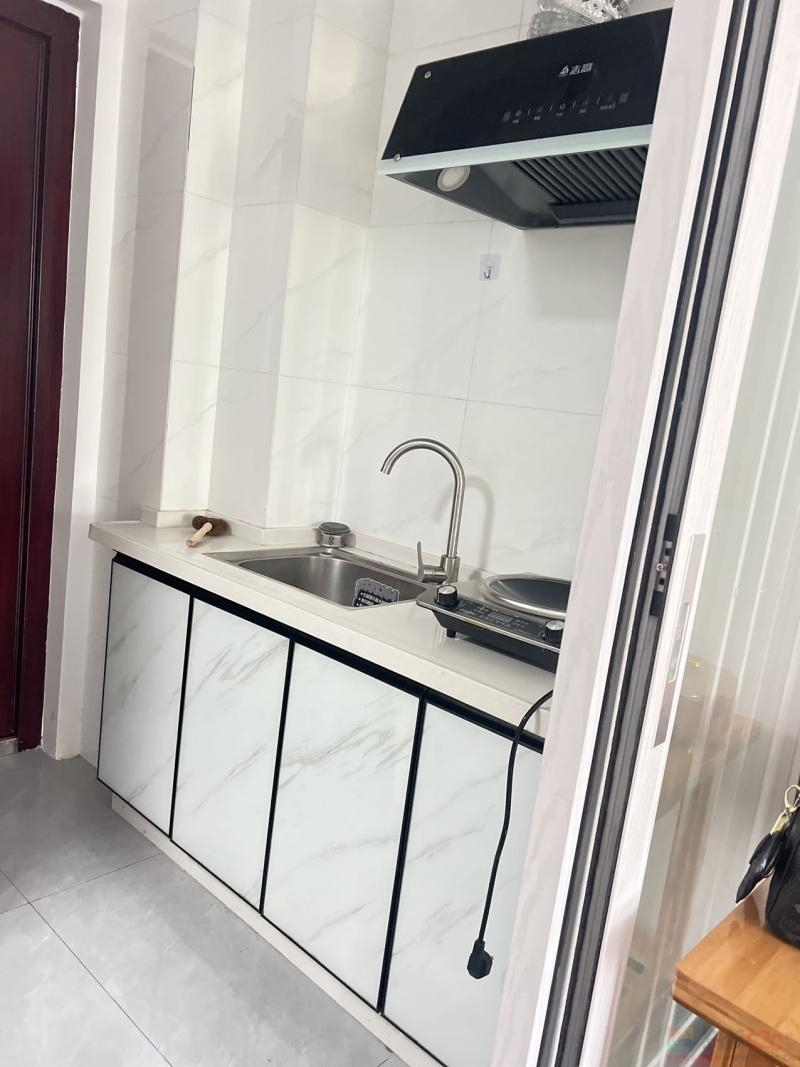 粤华电梯公寓出租，拎包入住，长租优先，看房联系13469397658 ...191 / 作者:AAA盛泰名车馆黄 / 帖子ID:321250