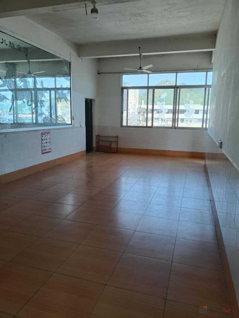 菜市旁老国税局院内，三房一厅一厨两卫出租，停车方便。 ...721 / 作者:南极温泉70 / 帖子ID:321286